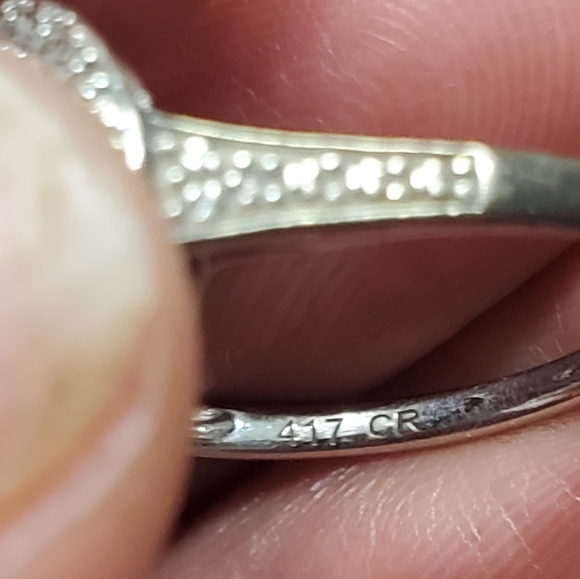 Blue sapphire ring from Michael hill jewelers. - Picture 8 of 16